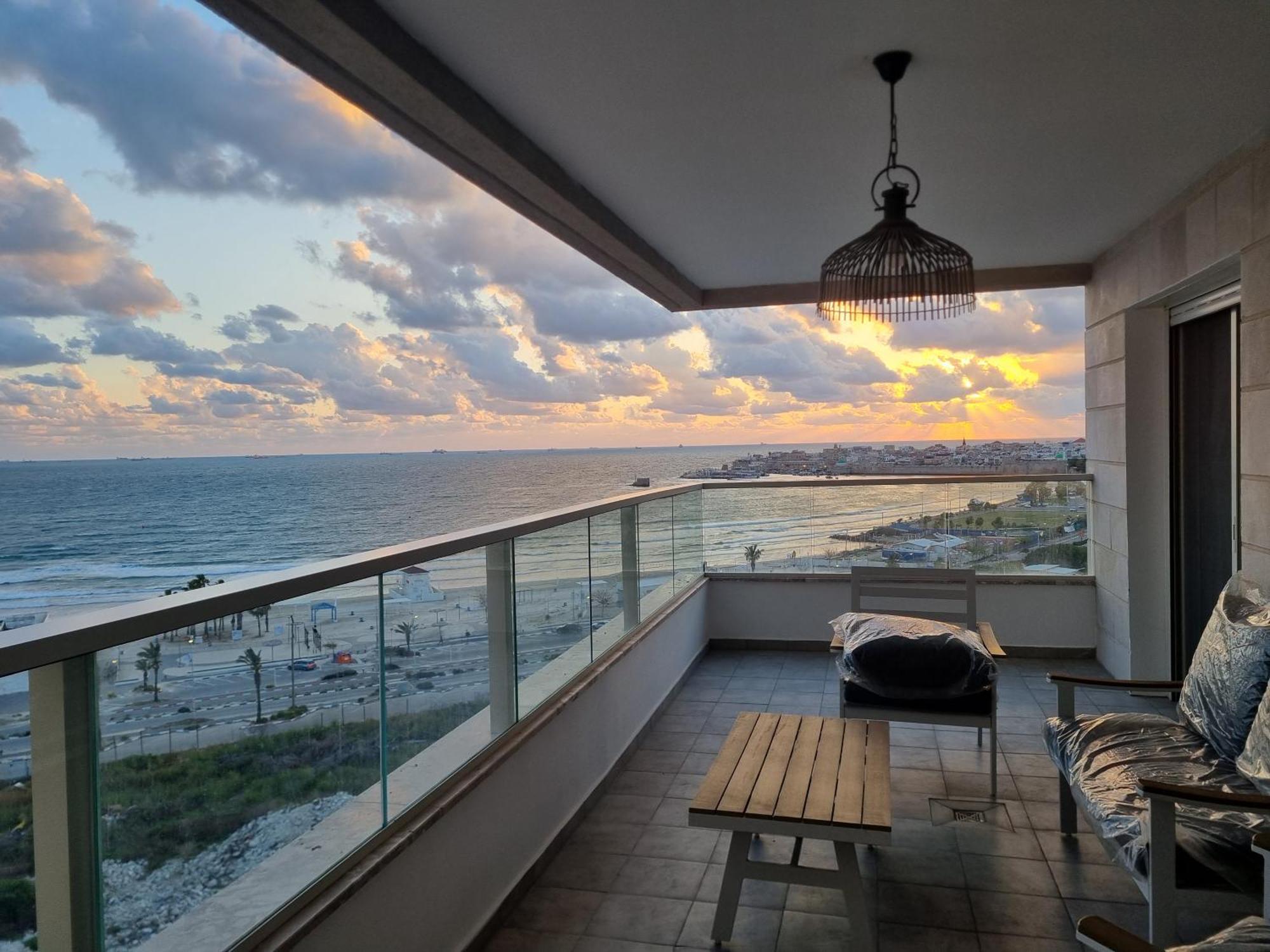 Beachfront Gallery Acre Esterno foto