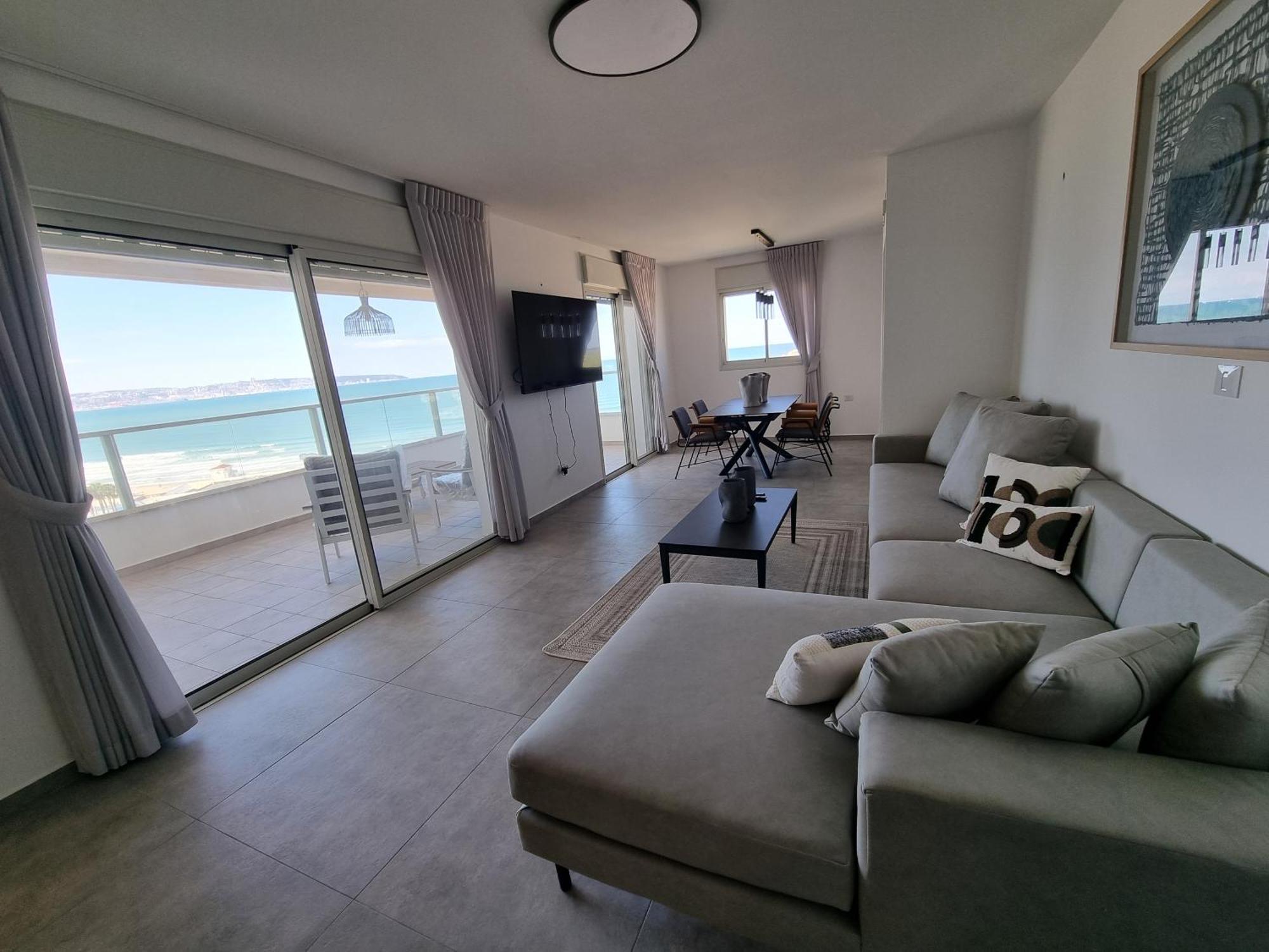 Beachfront Gallery Acre Esterno foto