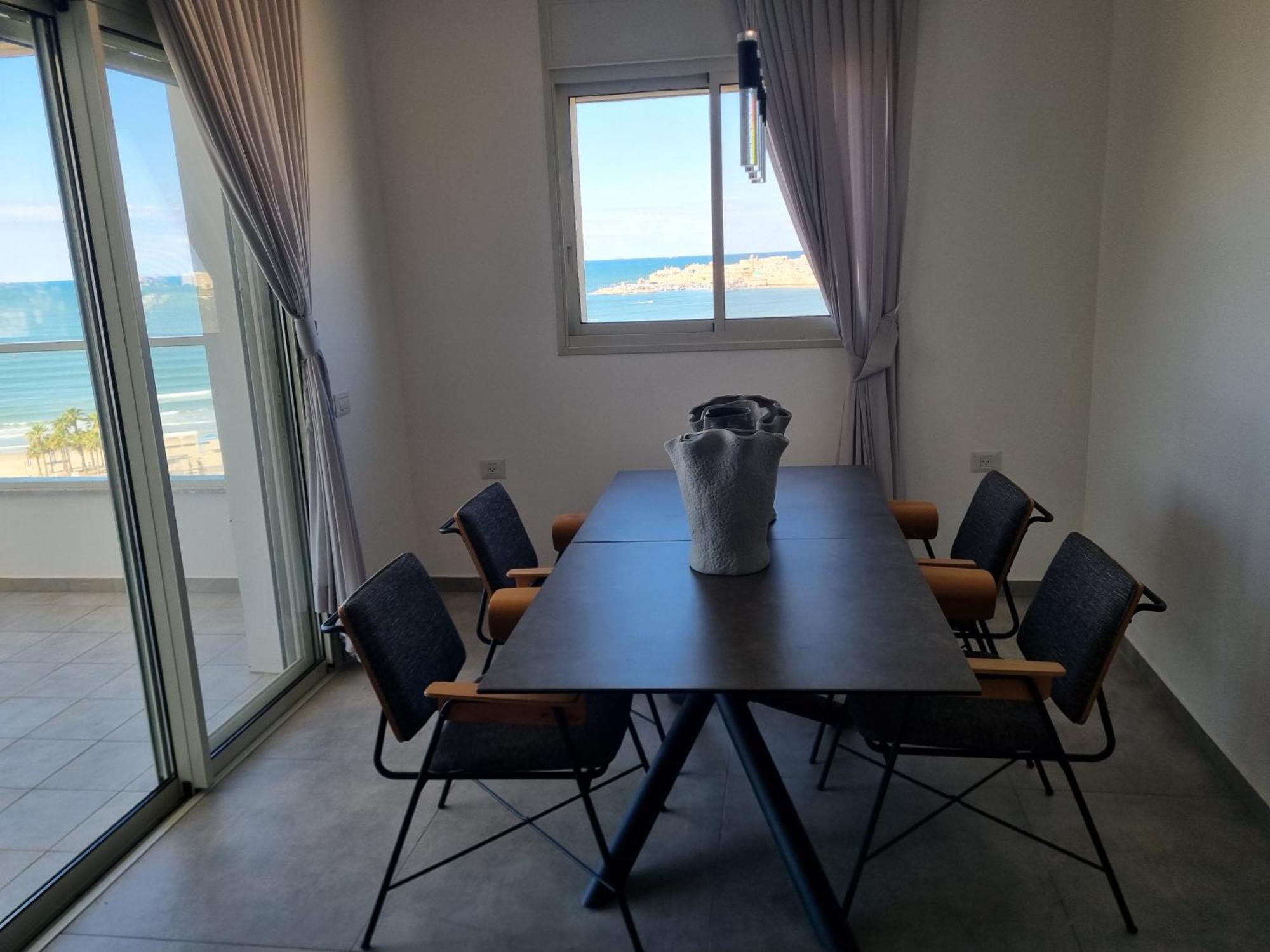 Beachfront Gallery Acre Esterno foto