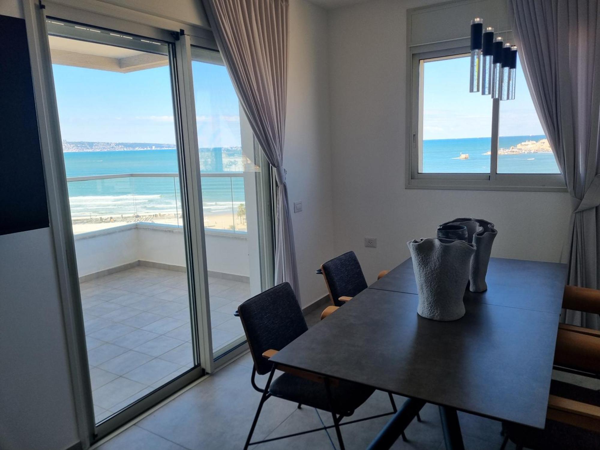 Beachfront Gallery Acre Esterno foto